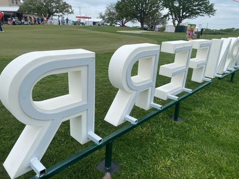 single 3d lettering signs